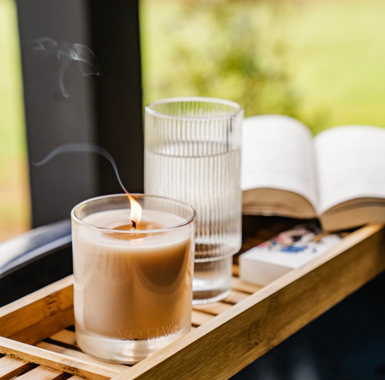 Bamboo Leaf 10 oz. Signature Candle