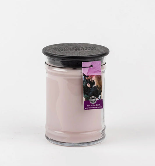 Bridgewater - 18oz Large Jar Candle-Kiss in the Rain