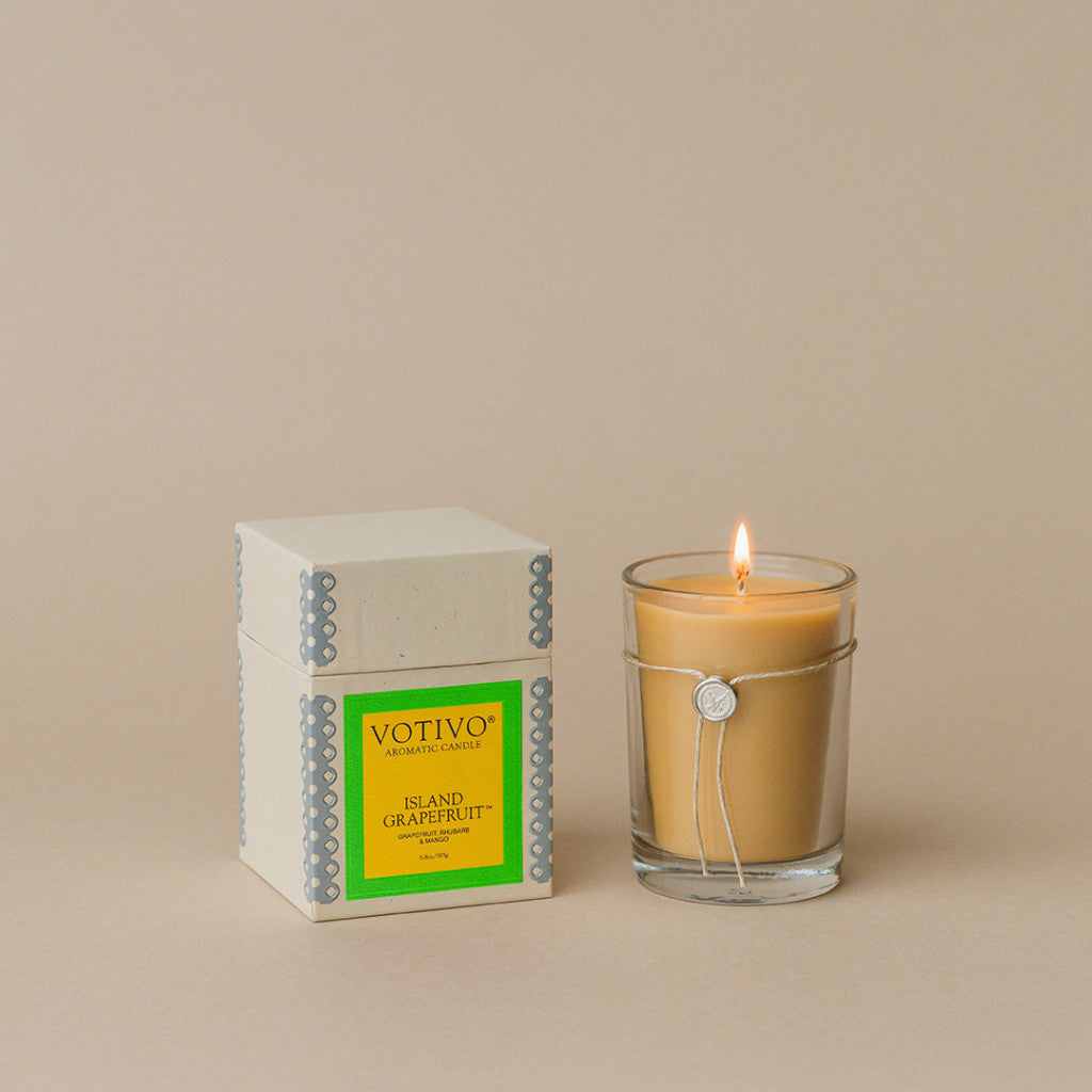 Votivo - Island Grapefruit Aromatic 6.8oz Candle